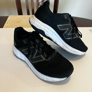 New Balance Black Comfort Insert Sneakers